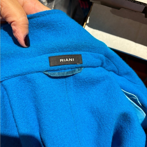 Riani ladies skirt/jacket set - Picture 3 of 11